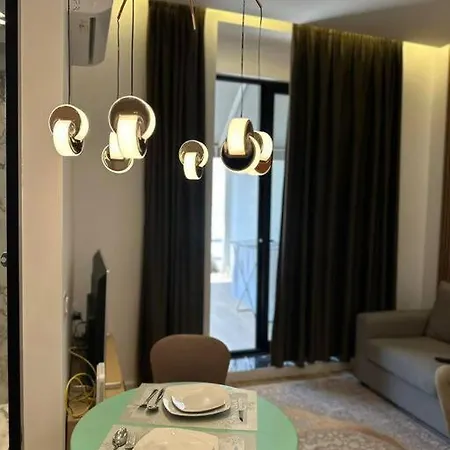Sunset Apartment *